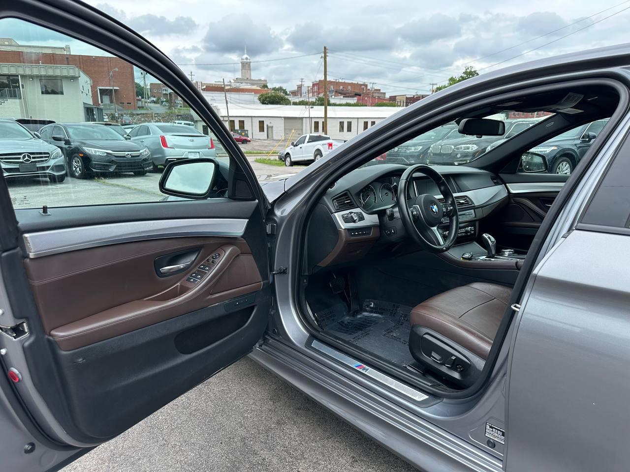 BMW 5-Series 535i xDrive 2016