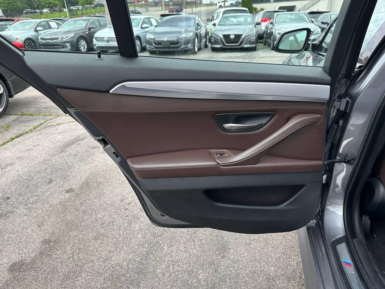 BMW 5-Series 535i xDrive 2016