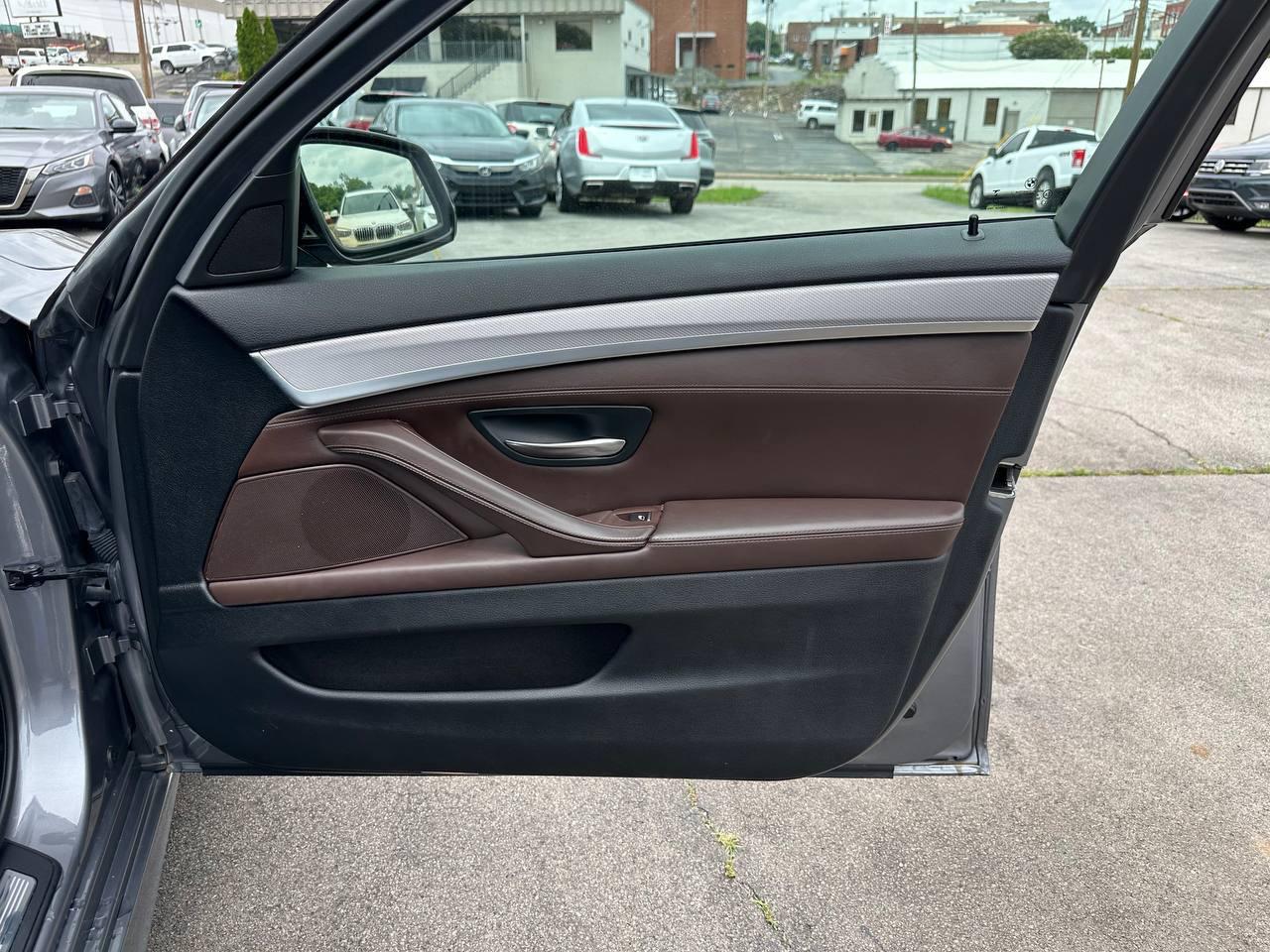 BMW 5-Series 535i xDrive 2016