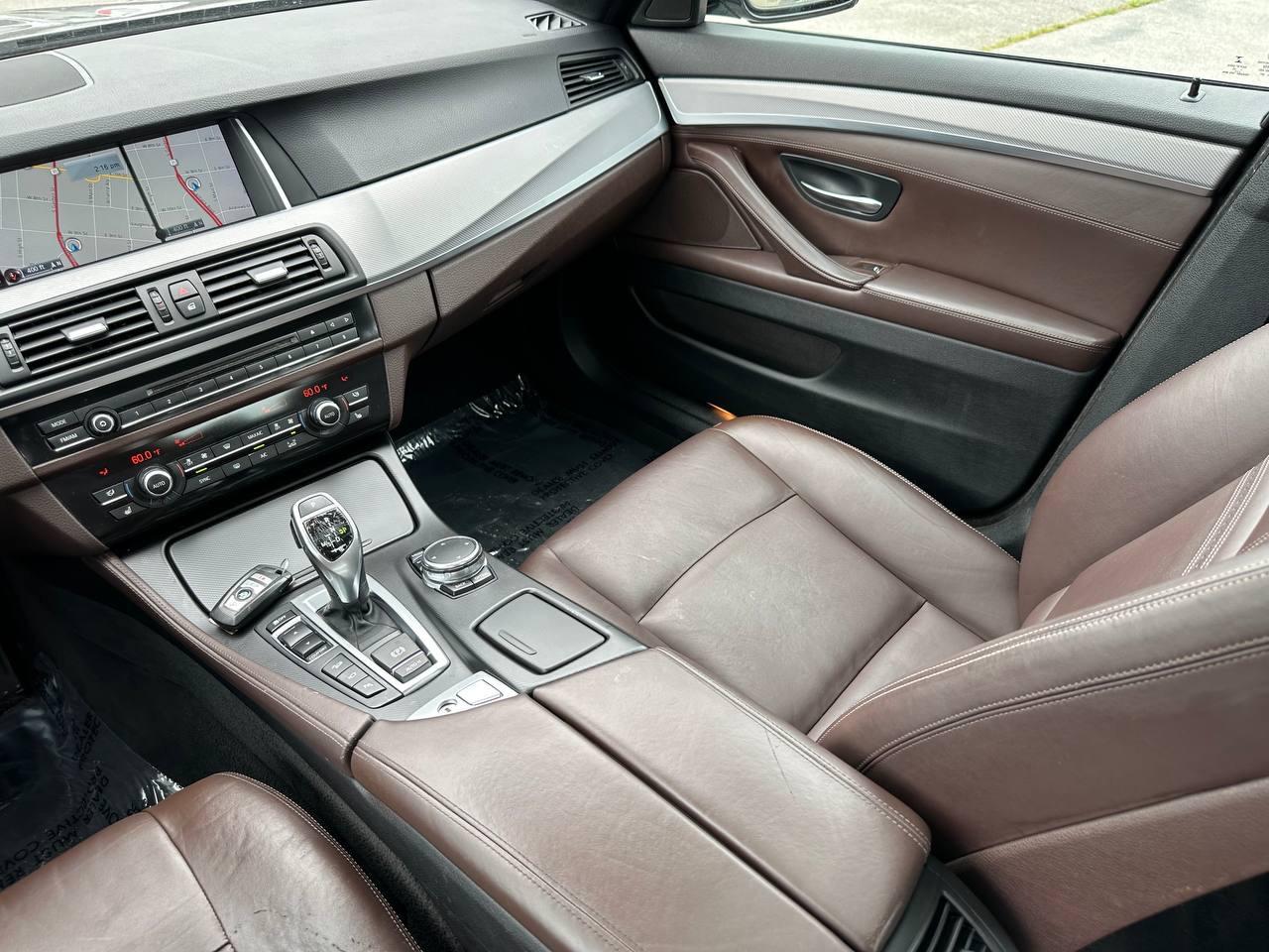 BMW 5-Series 535i xDrive 2016