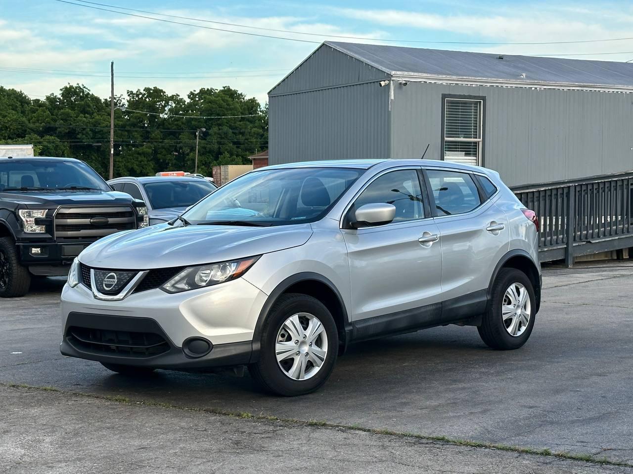 Nissan Rogue Sport S 2018