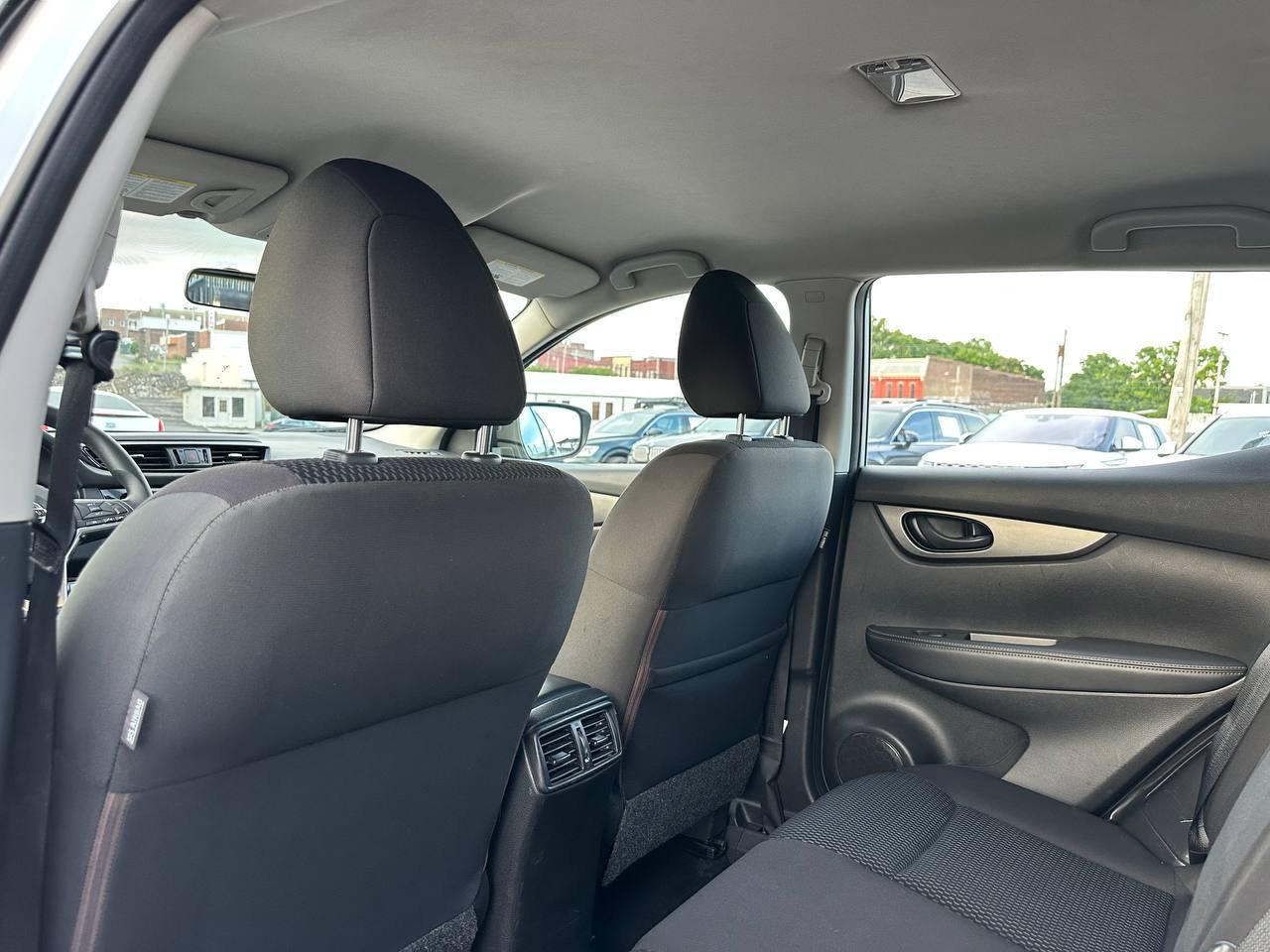 Nissan Rogue Sport S 2018