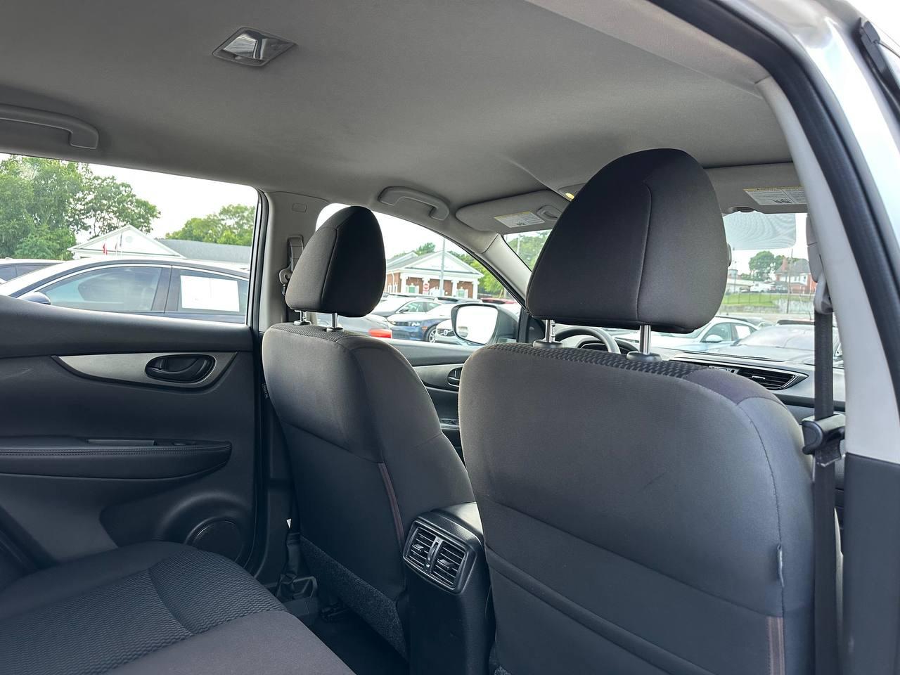 Nissan Rogue Sport S 2018