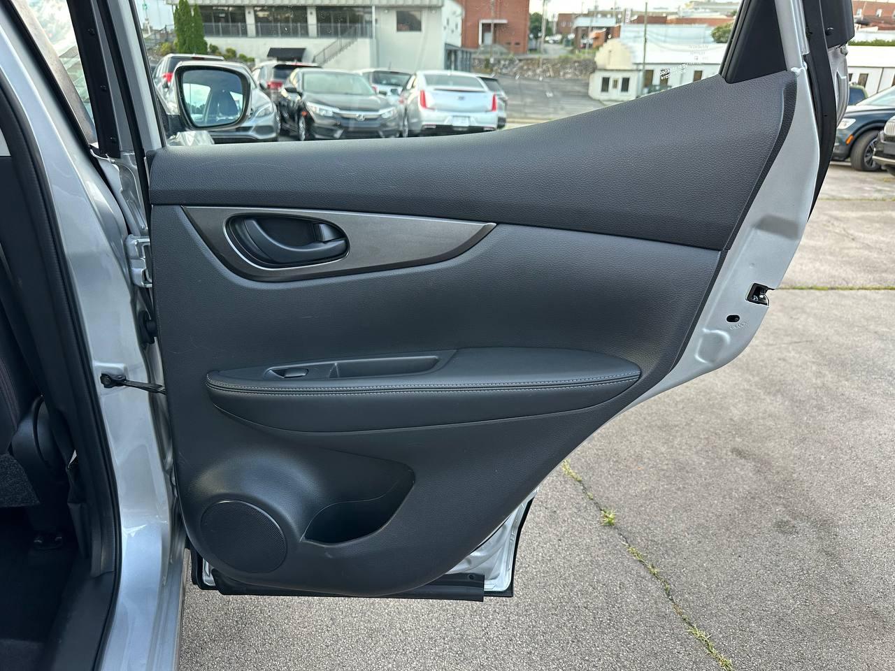 Nissan Rogue Sport S 2018