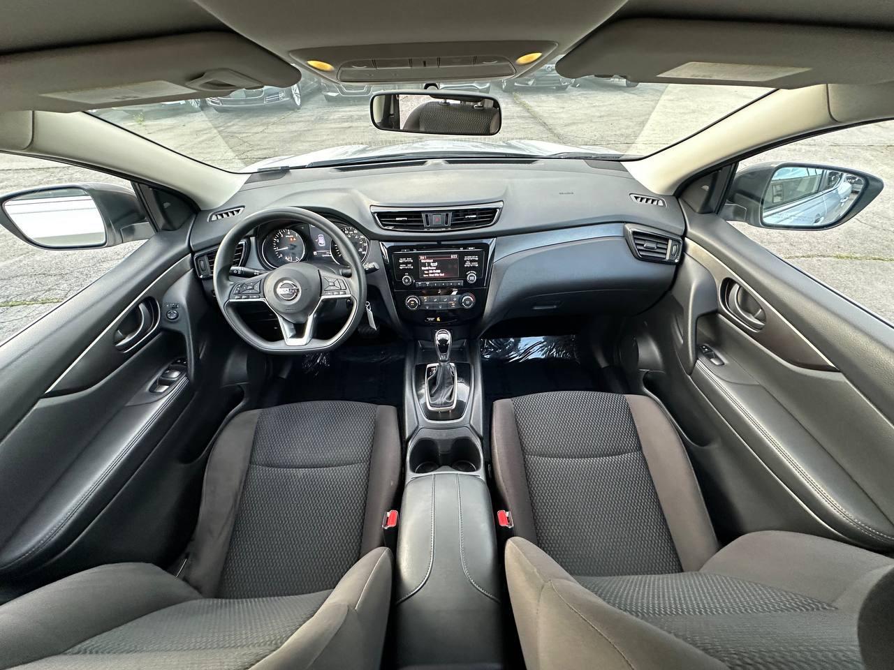 Nissan Rogue Sport S 2018