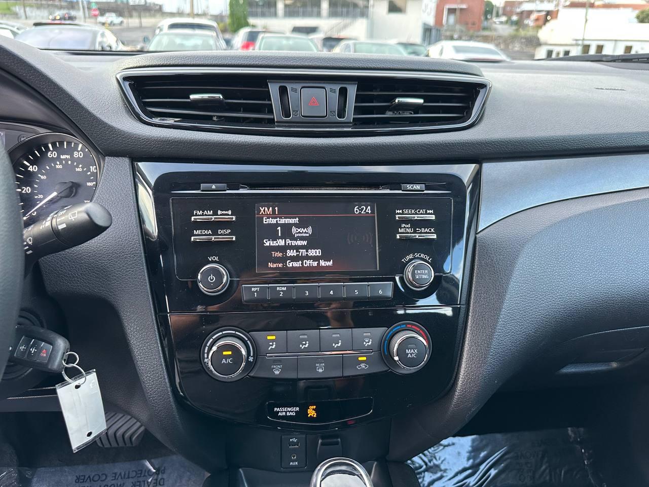 Nissan Rogue Sport S 2018
