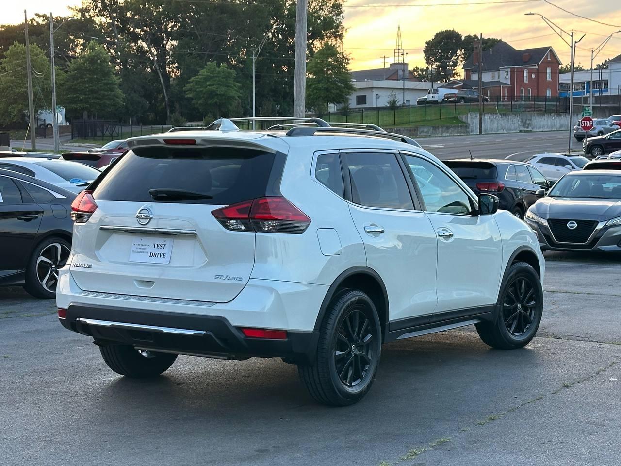 Nissan Rogue SV AWD 2017