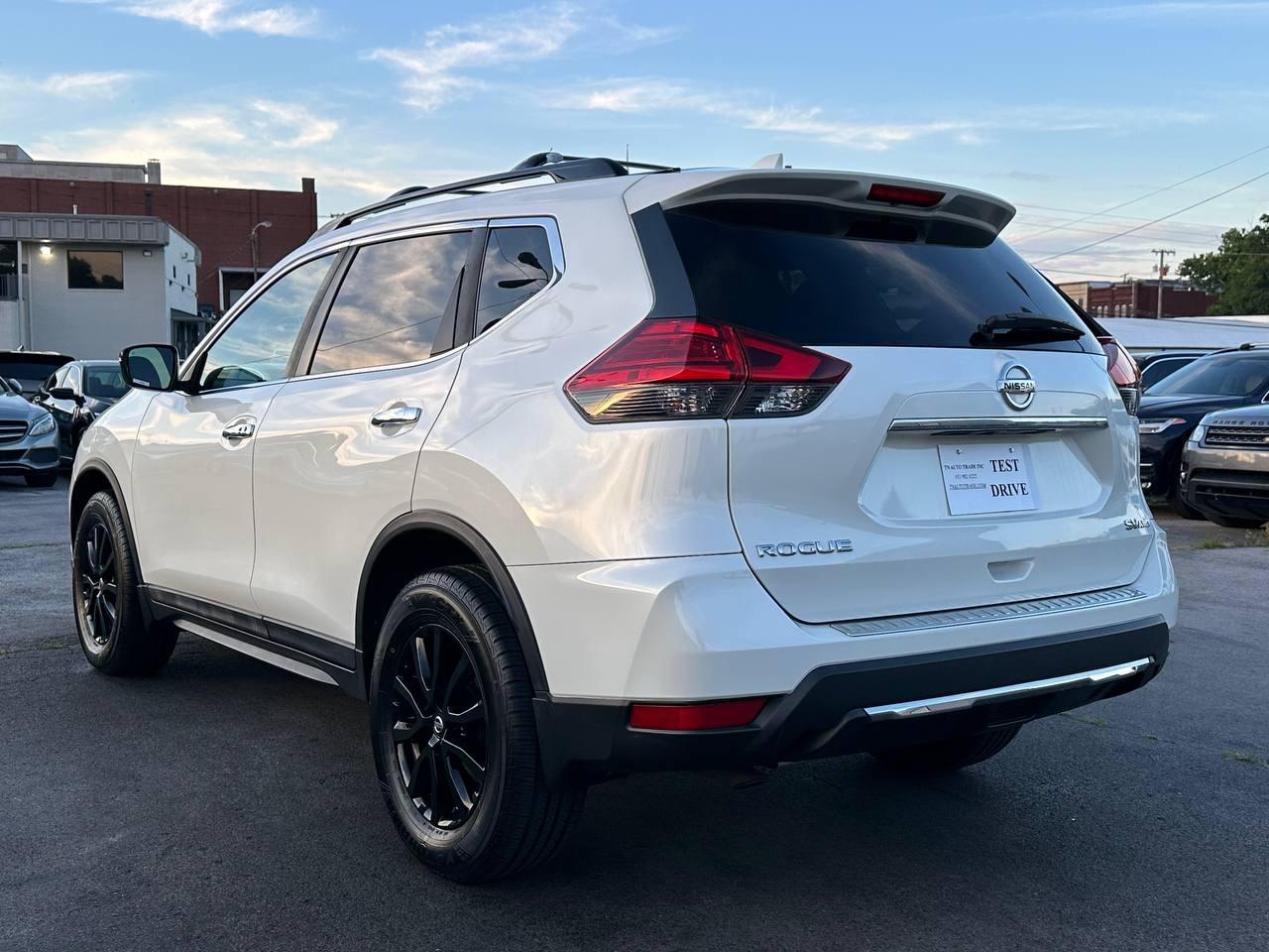 Nissan Rogue SV AWD 2017