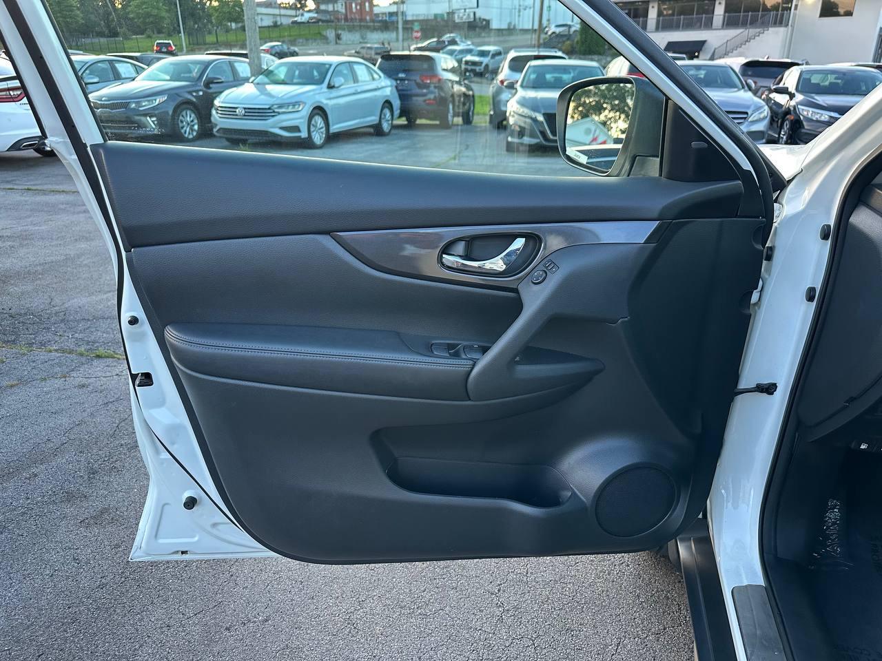Nissan Rogue SV AWD 2017