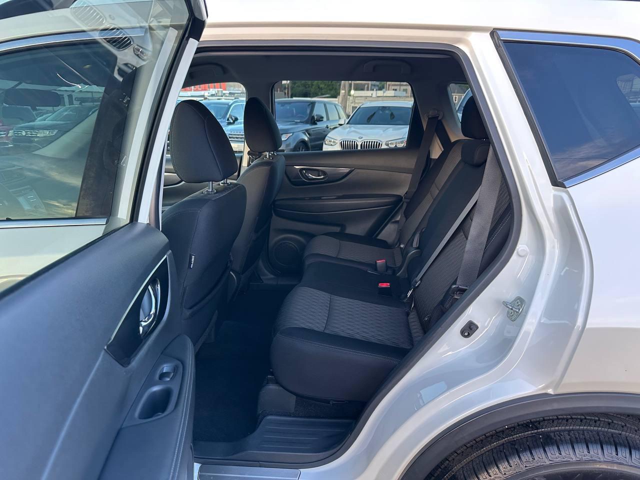 Nissan Rogue SV AWD 2017