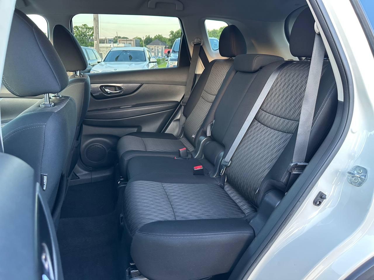 Nissan Rogue SV AWD 2017