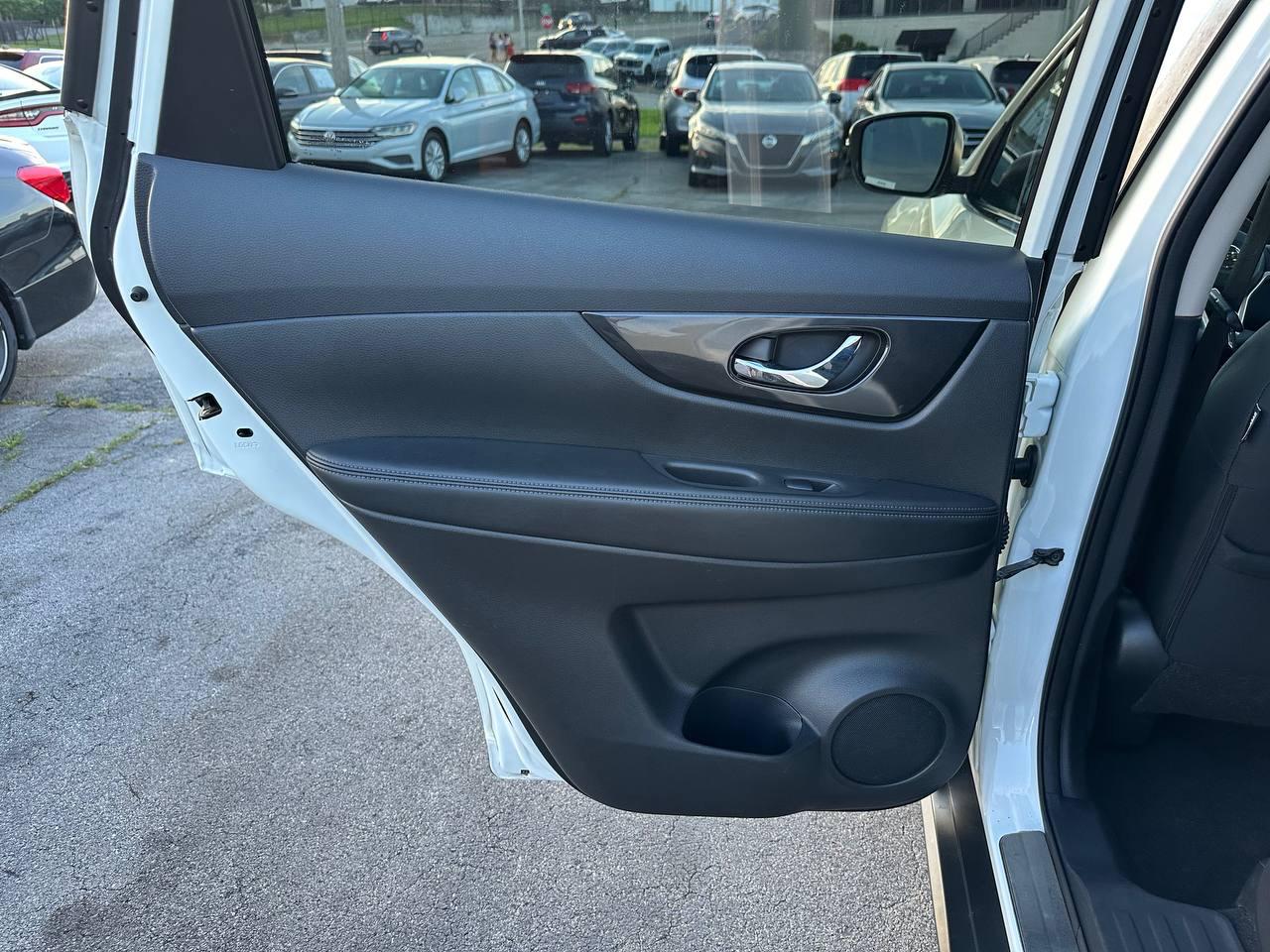 Nissan Rogue SV AWD 2017