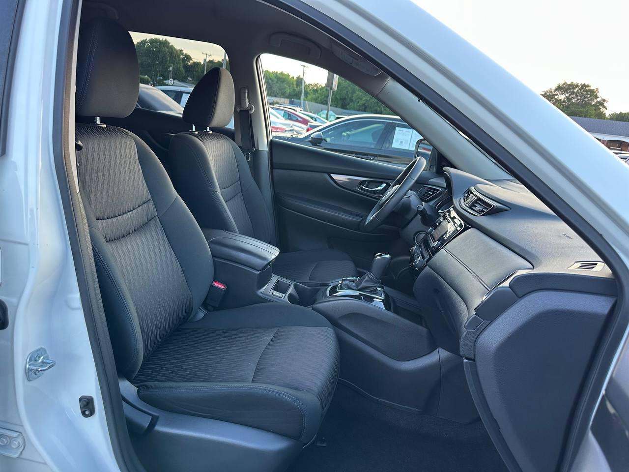 Nissan Rogue SV AWD 2017