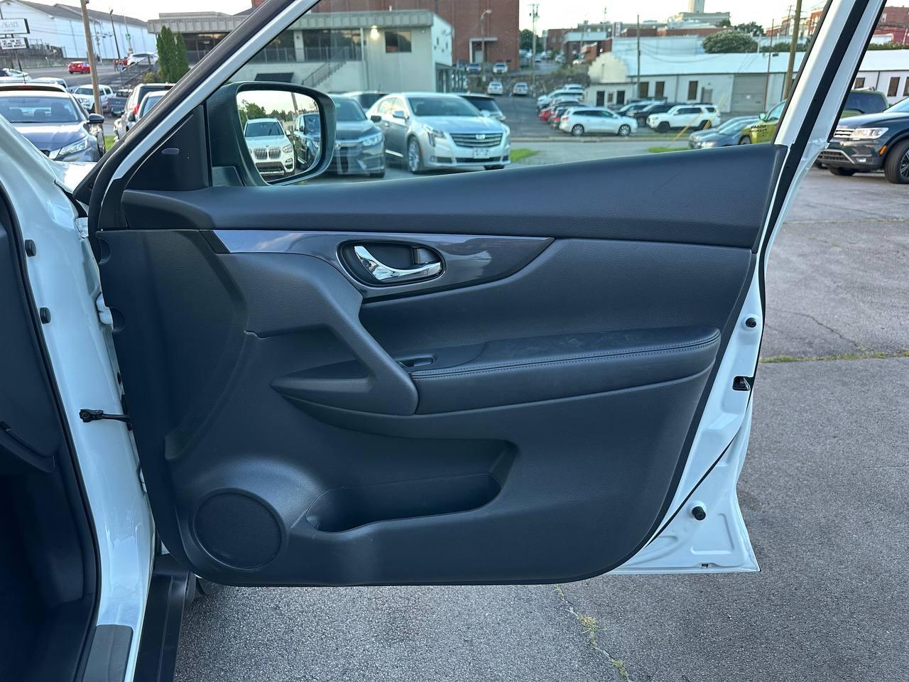 Nissan Rogue SV AWD 2017
