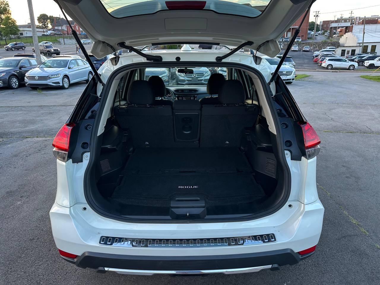 Nissan Rogue SV AWD 2017