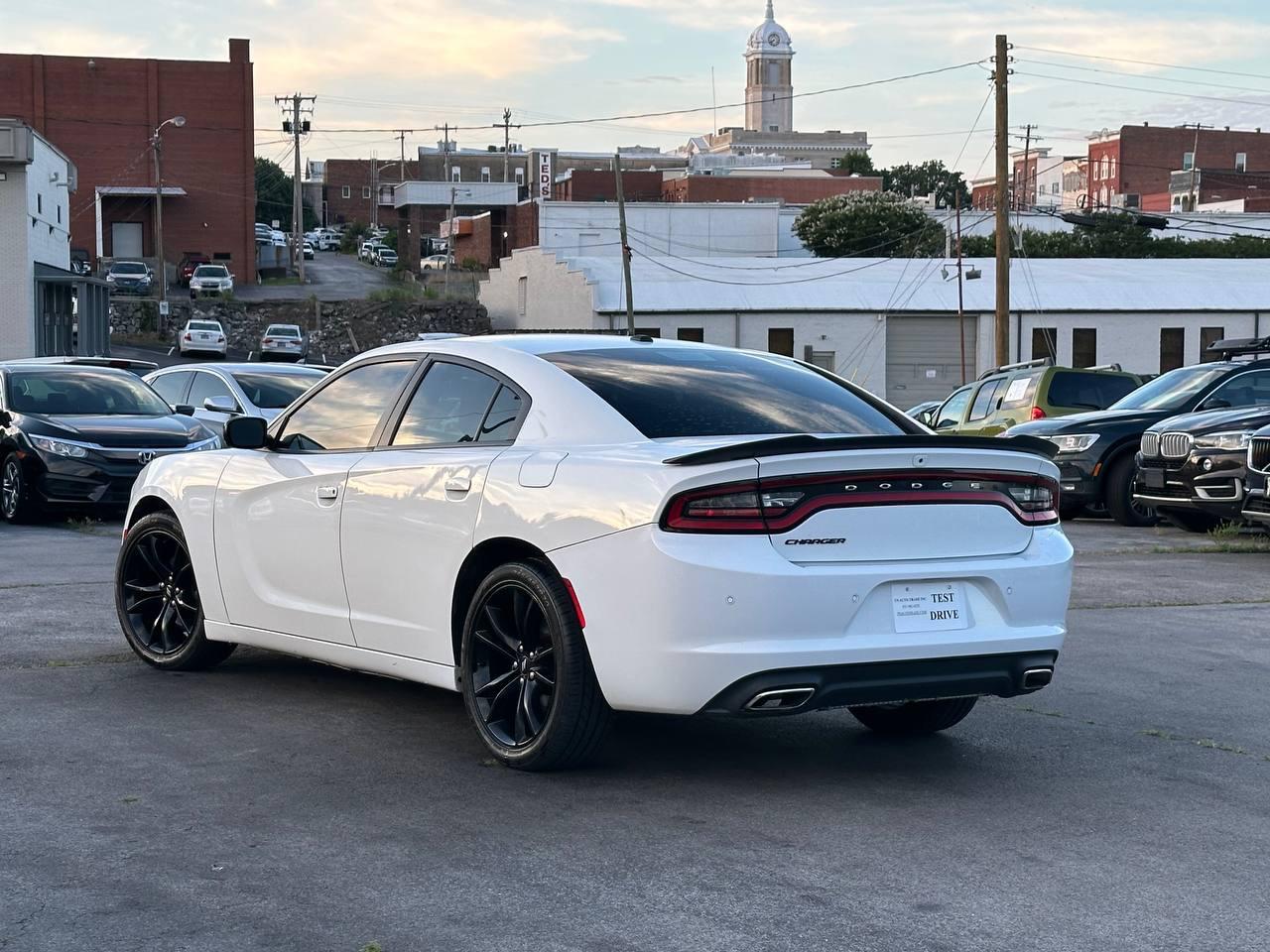 Dodge Charger SXT 2018