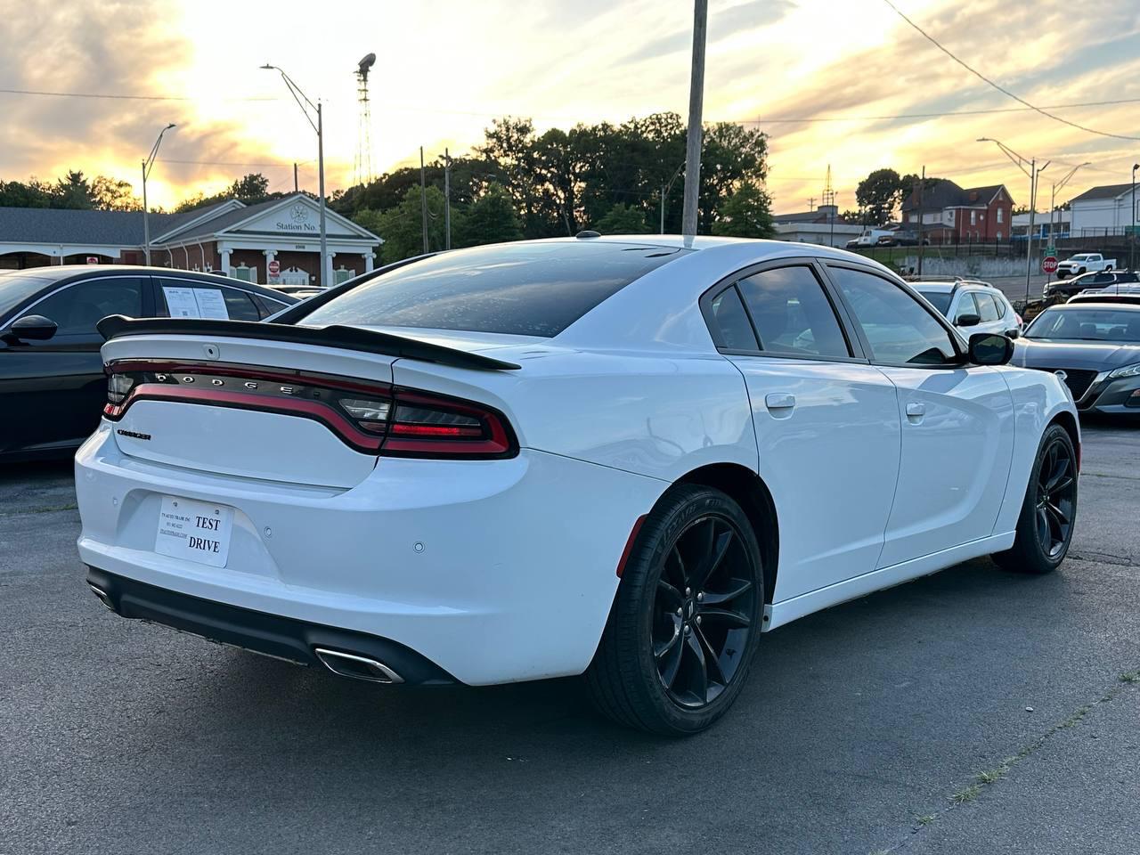 Dodge Charger SXT 2018