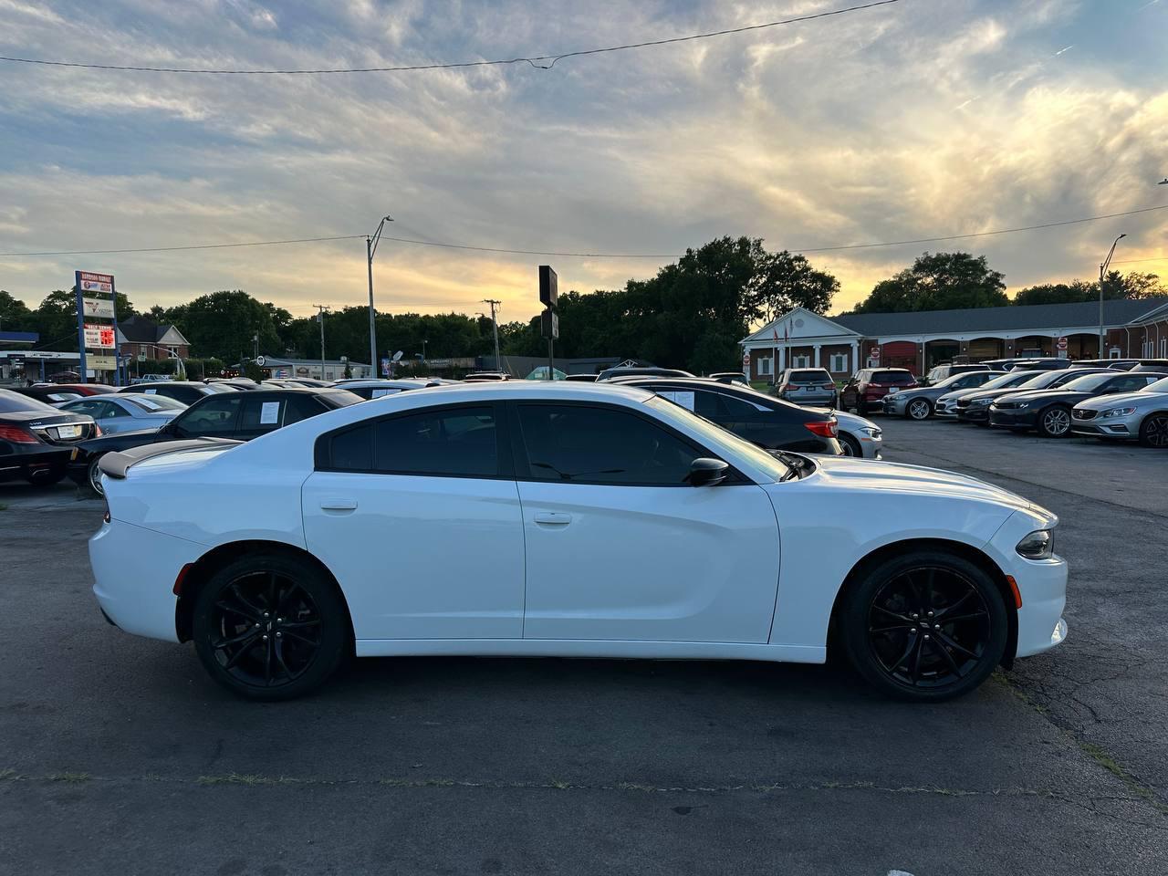 Dodge Charger SXT 2018