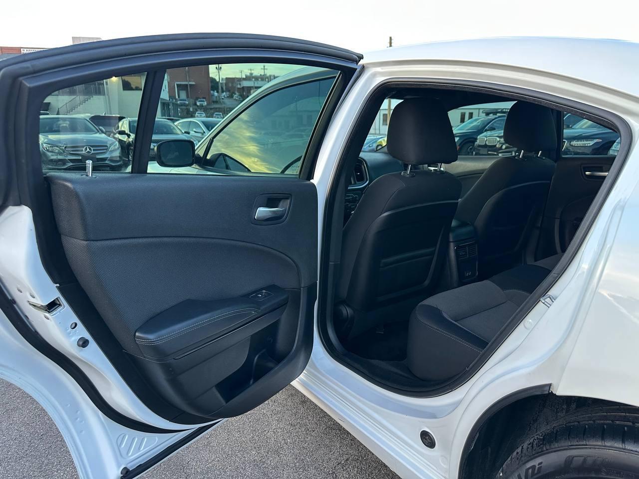 Dodge Charger SXT 2018