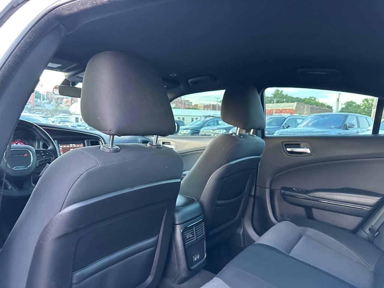 Dodge Charger SXT 2018