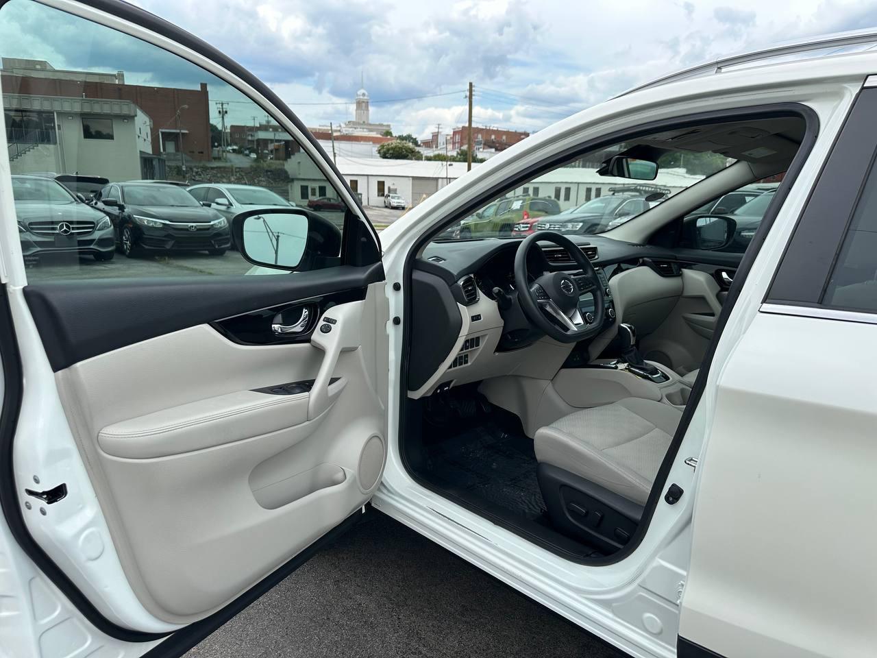 Nissan Rogue Sport SV 2020