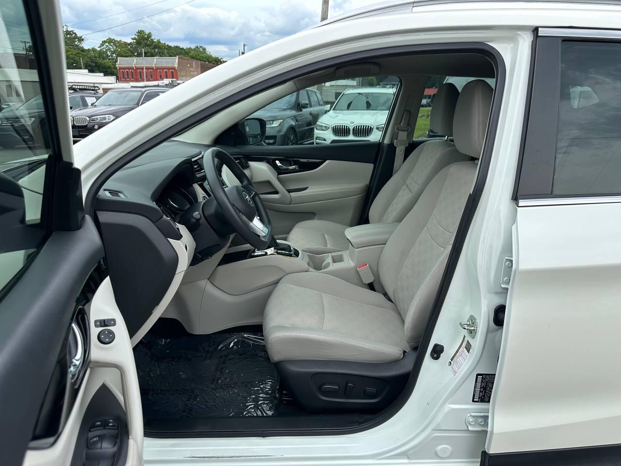 Nissan Rogue Sport SV 2020