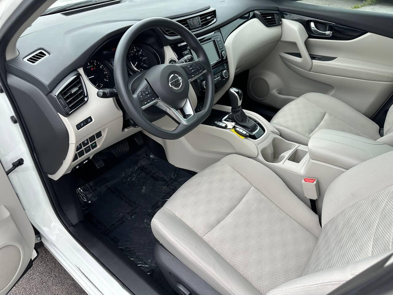 Nissan Rogue Sport SV 2020