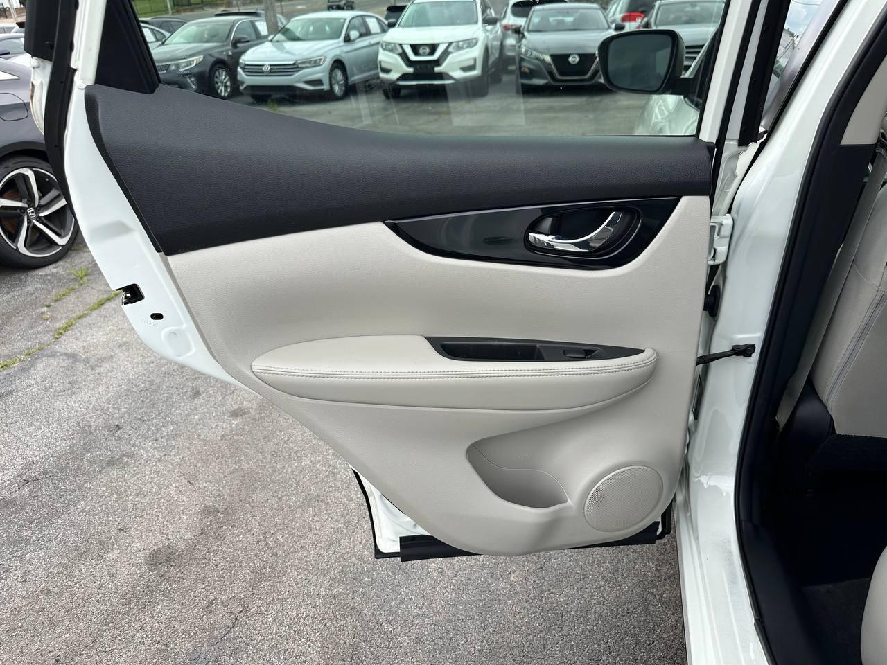 Nissan Rogue Sport SV 2020