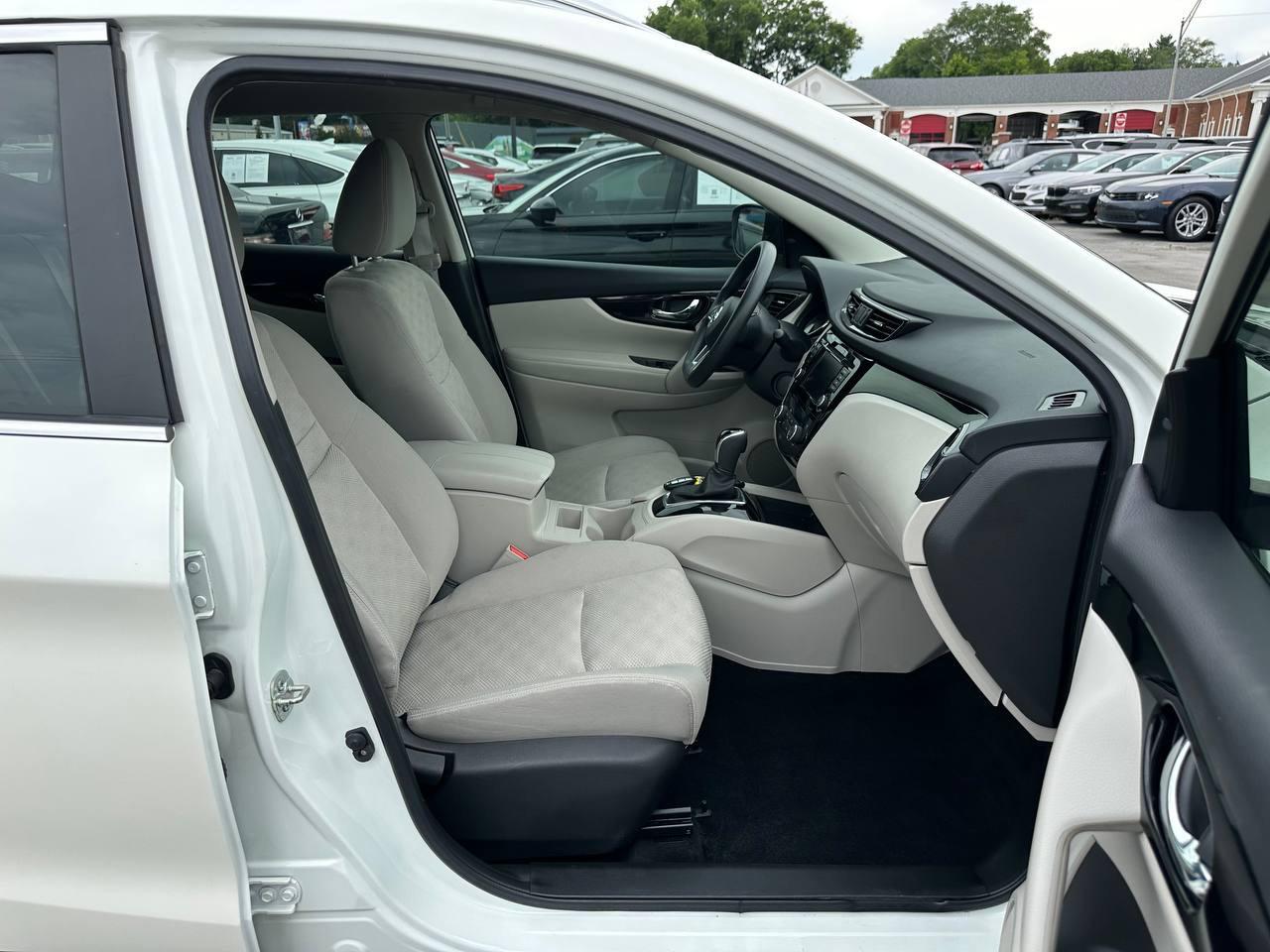 Nissan Rogue Sport SV 2020