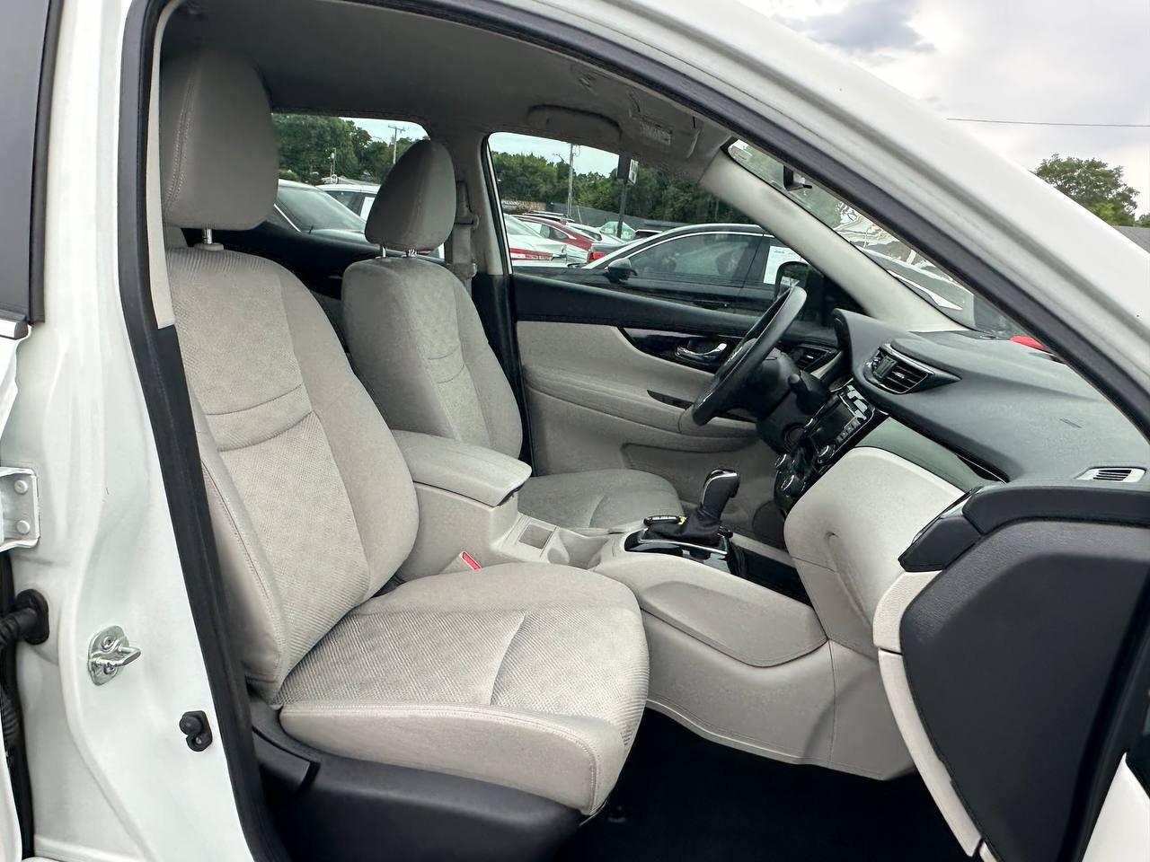 Nissan Rogue Sport SV 2020