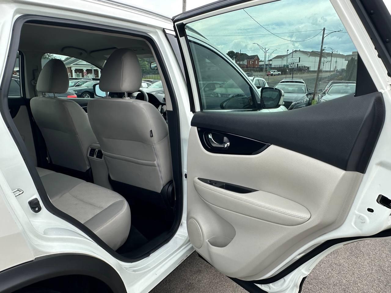 Nissan Rogue Sport SV 2020