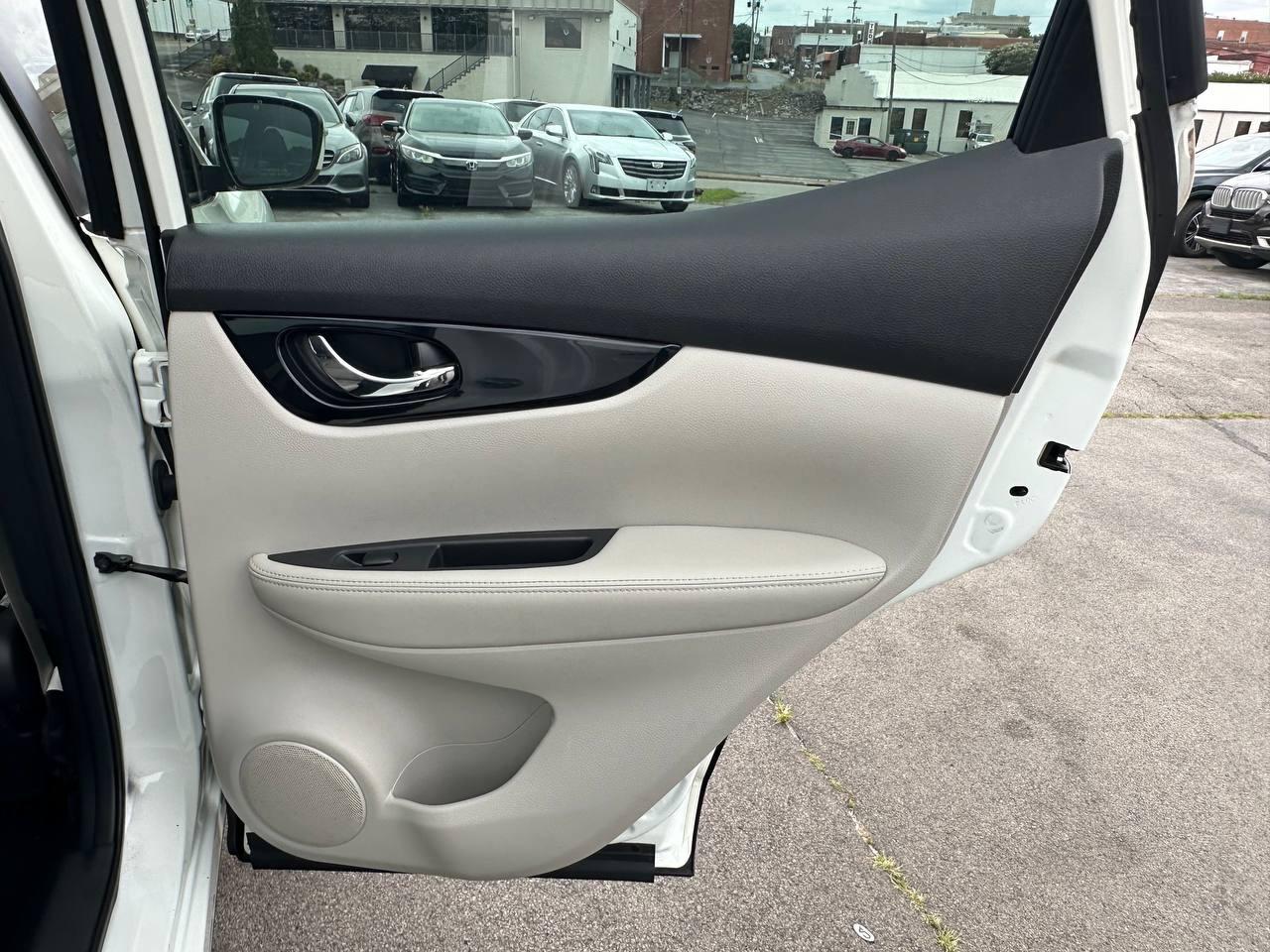 Nissan Rogue Sport SV 2020