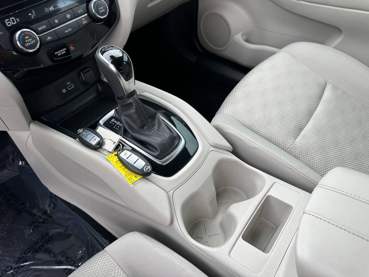Nissan Rogue Sport SV 2020