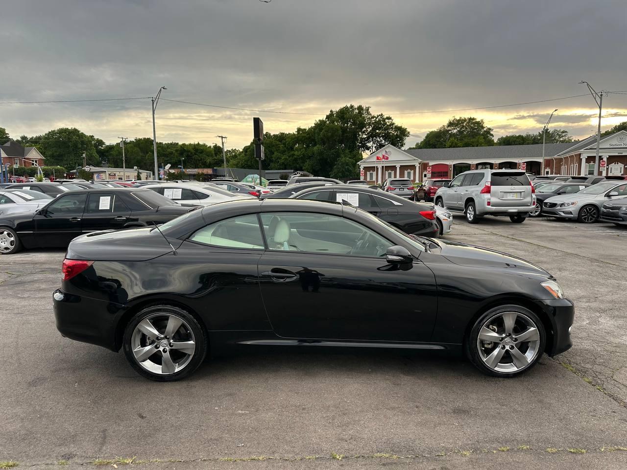 Lexus IS C IS 250C 2010
