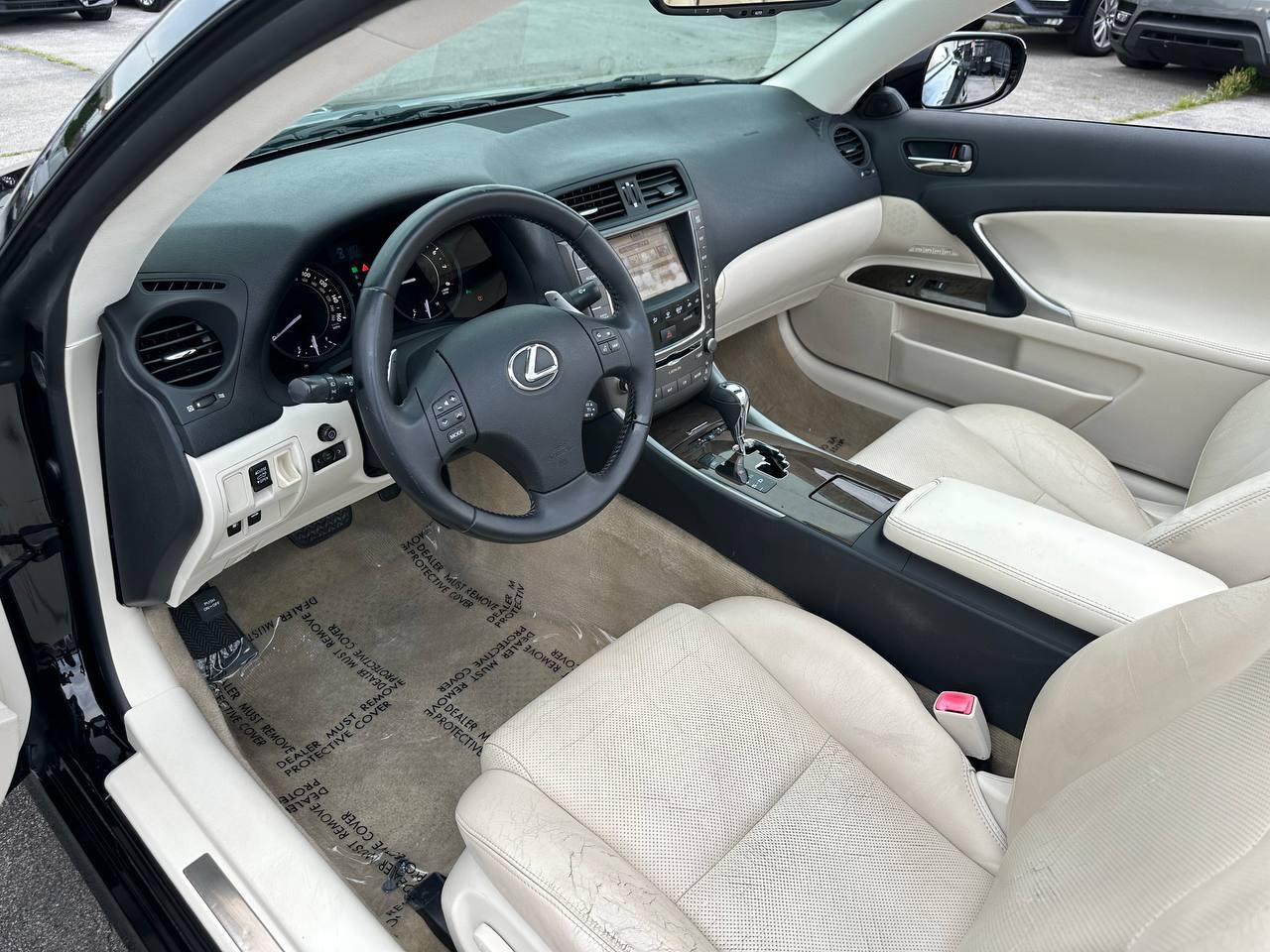 Lexus IS C IS 250C 2010