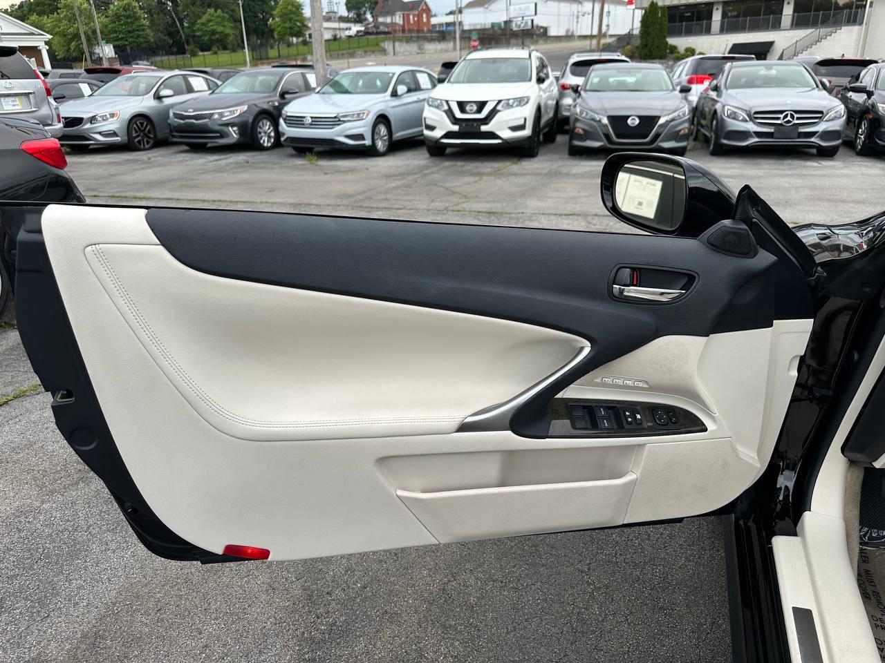 Lexus IS C IS 250C 2010