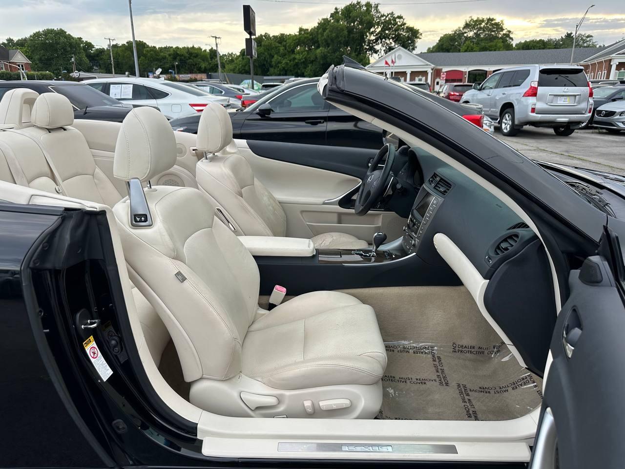 Lexus IS C IS 250C 2010