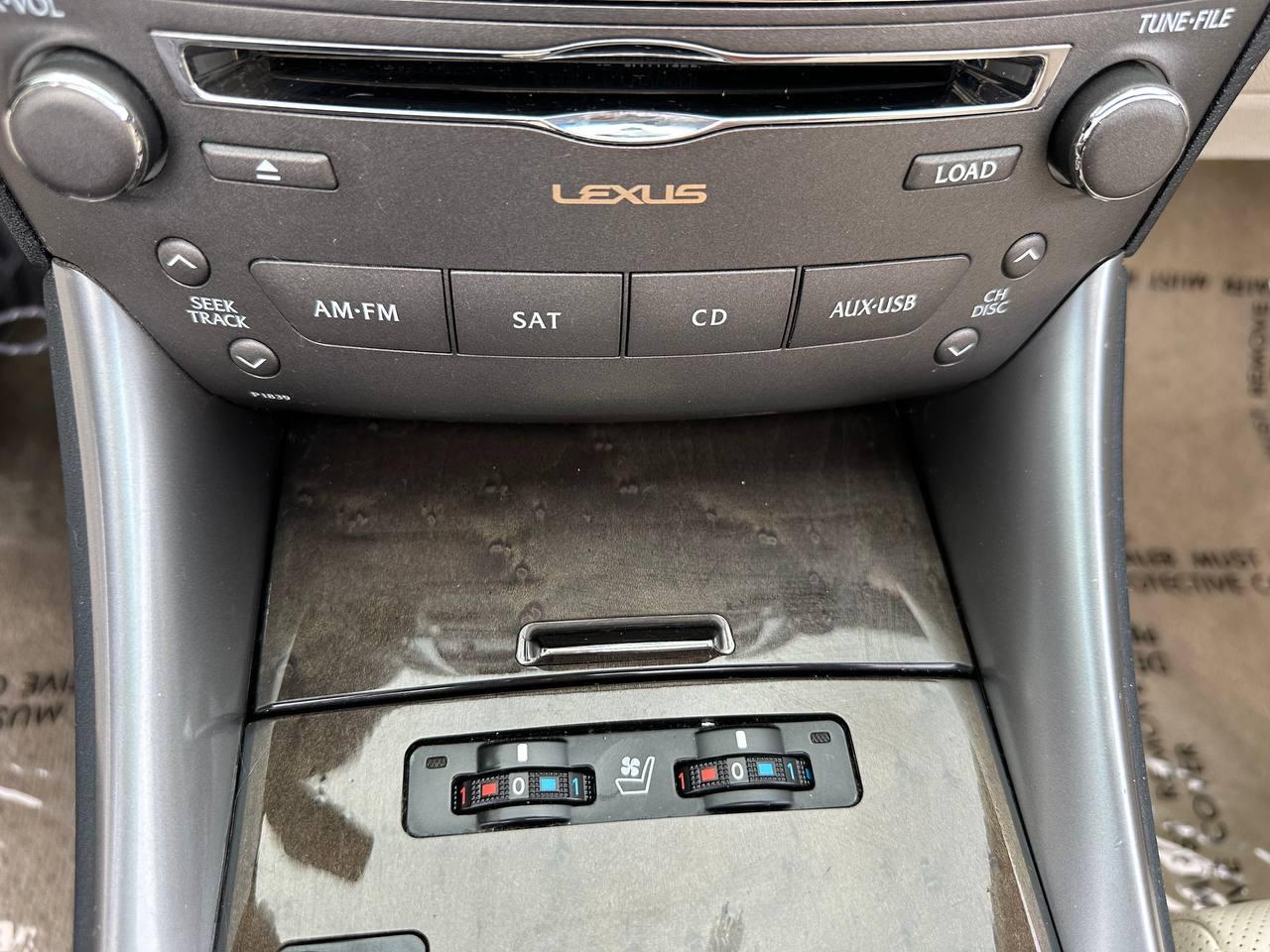 Lexus IS C IS 250C 2010