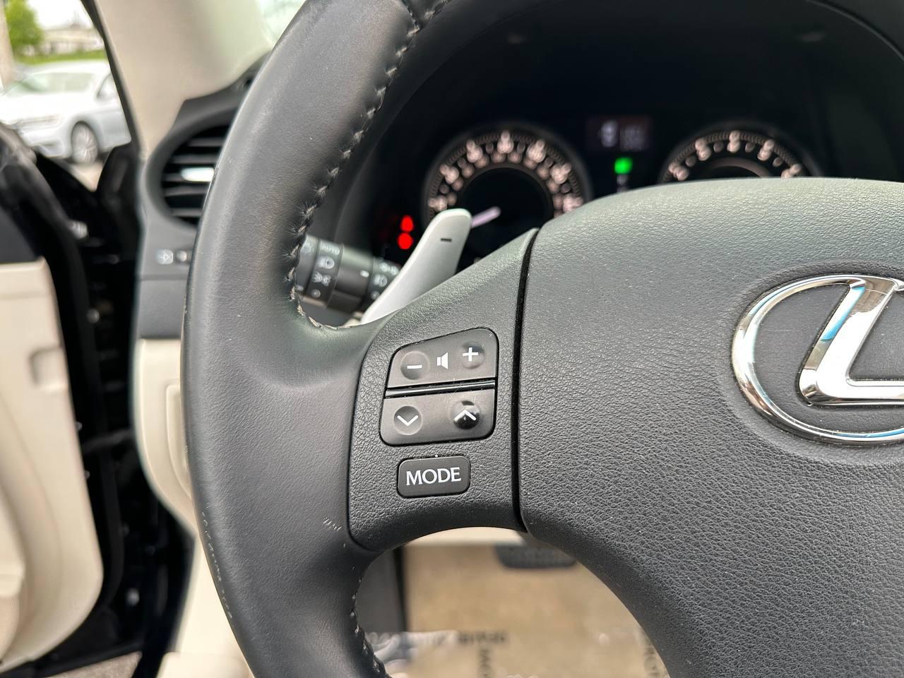 Lexus IS C IS 250C 2010