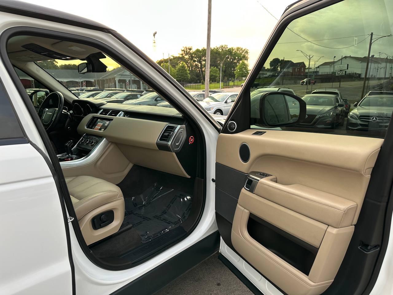 Land Rover Range Rover Sport SE 2016