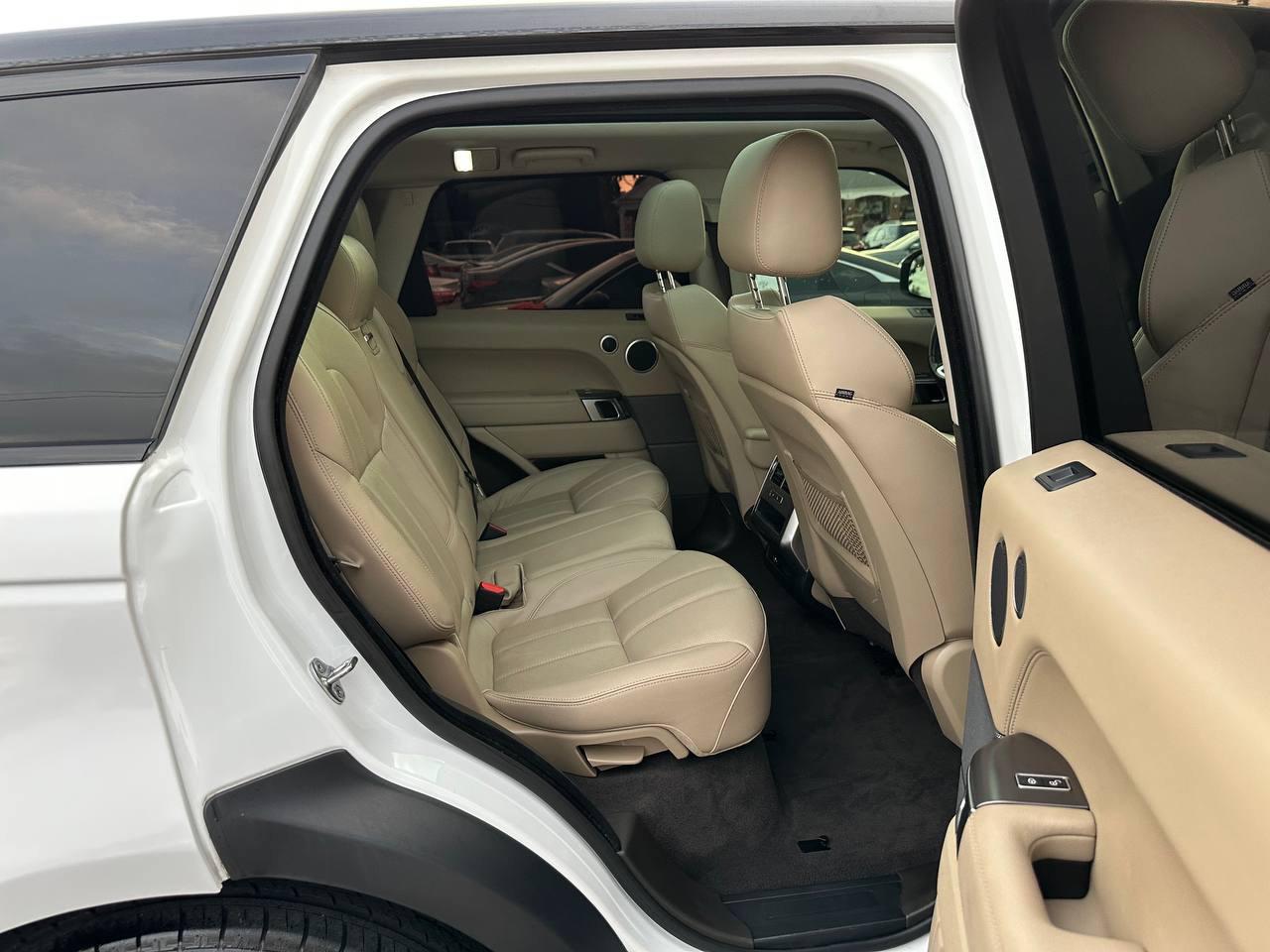 Land Rover Range Rover Sport SE 2016