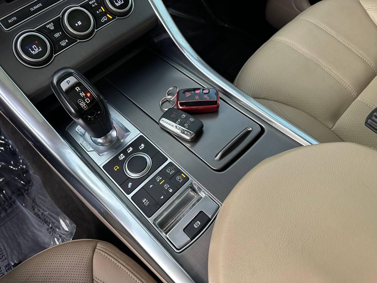 Land Rover Range Rover Sport SE 2016