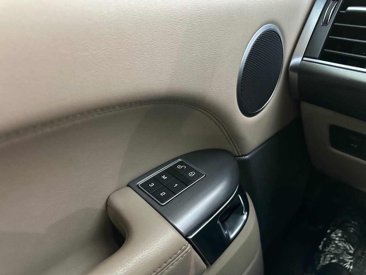 Land Rover Range Rover Sport SE 2016