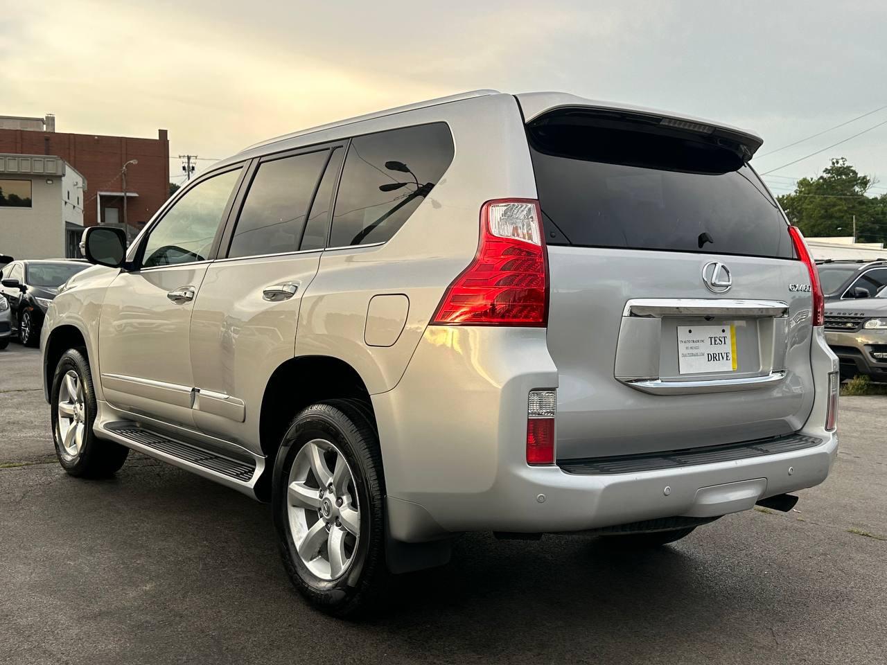 Lexus GX 460 Sport Utility 2012