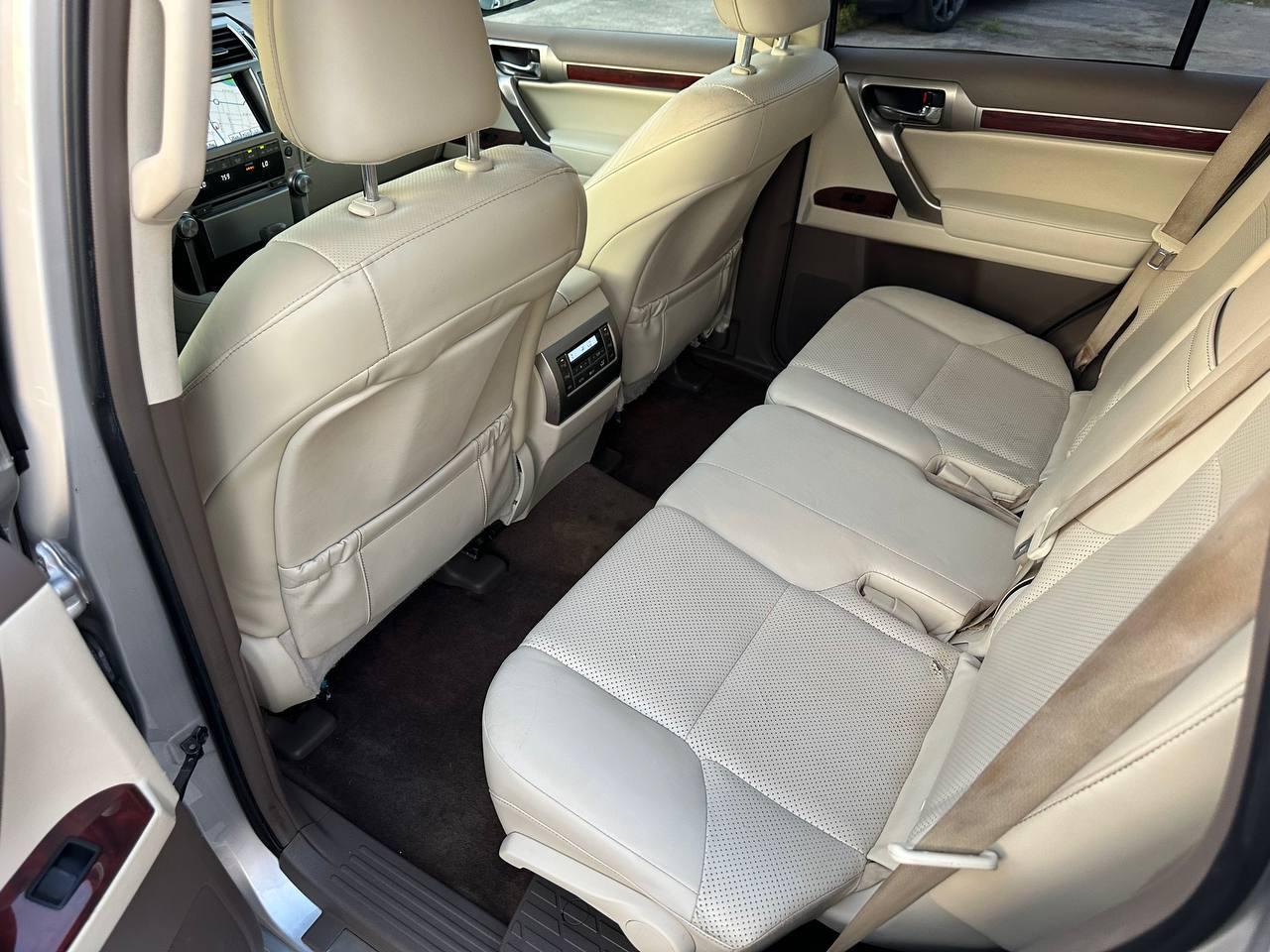 Lexus GX 460 Sport Utility 2012