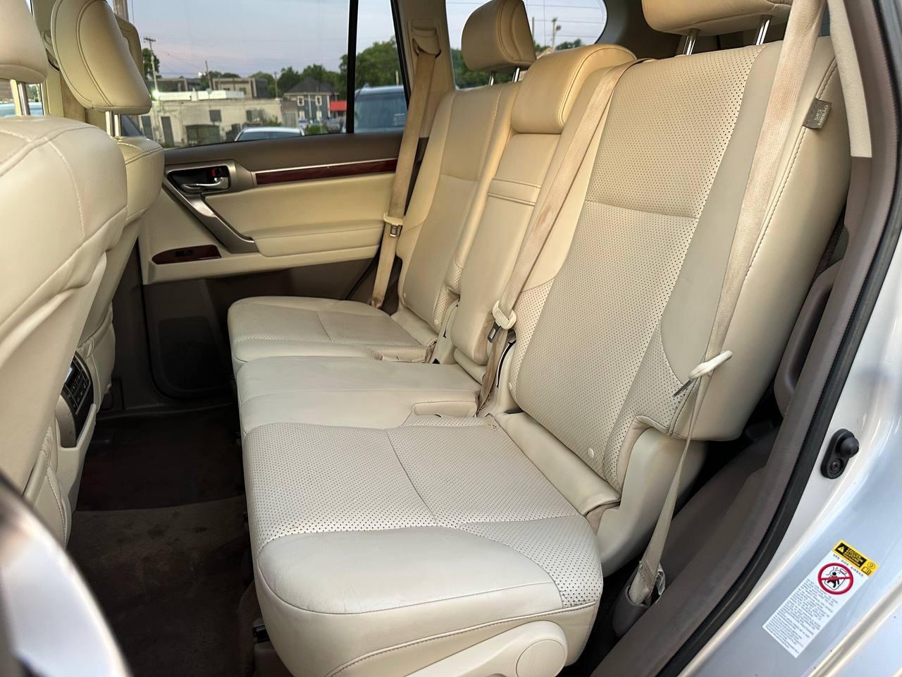 Lexus GX 460 Sport Utility 2012