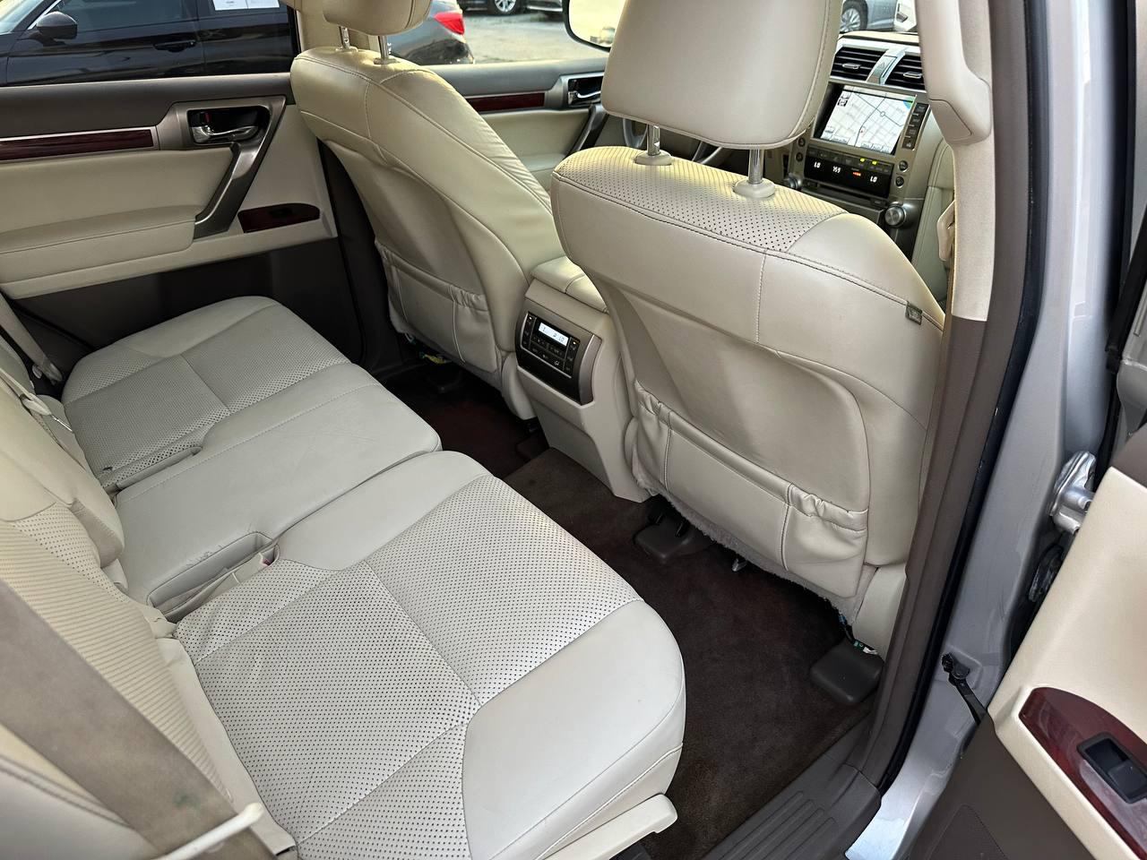 Lexus GX 460 Sport Utility 2012