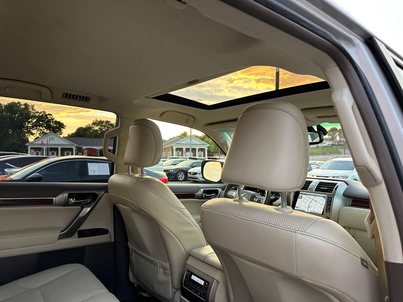 Lexus GX 460 Sport Utility 2012