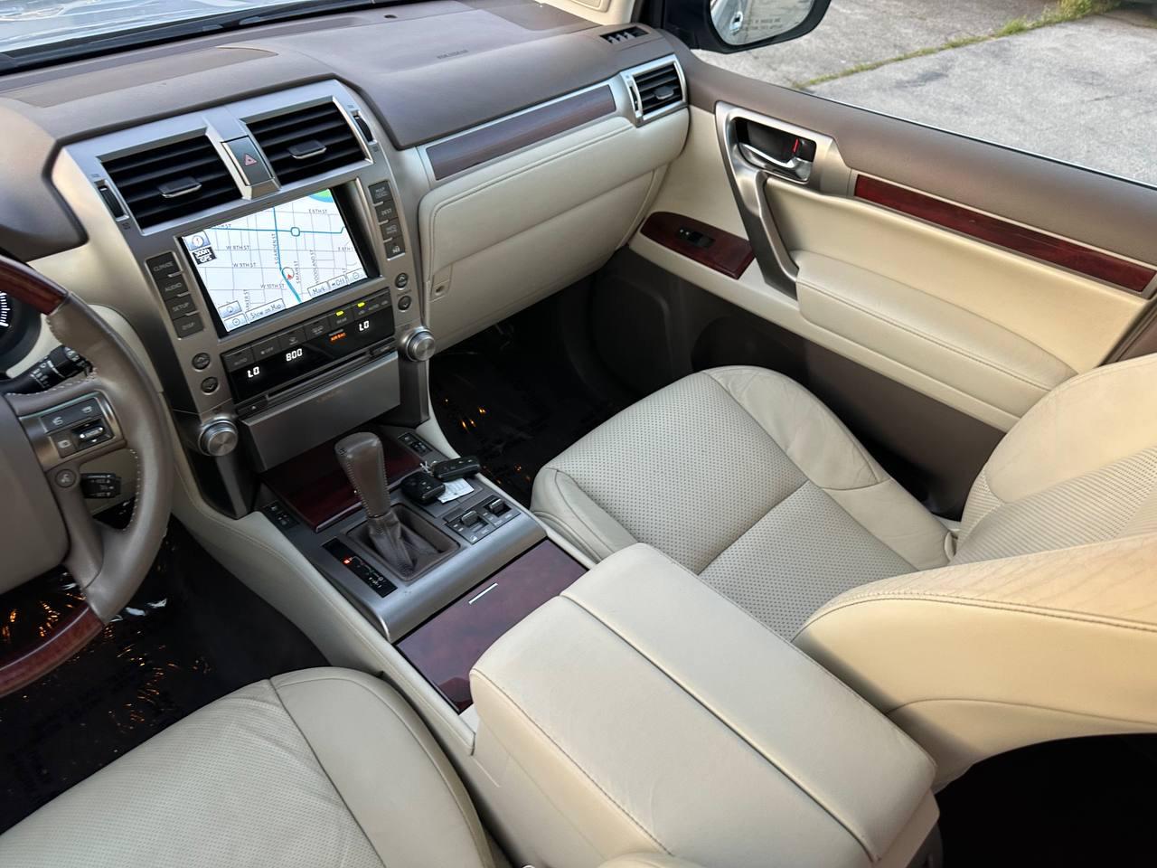 Lexus GX 460 Sport Utility 2012