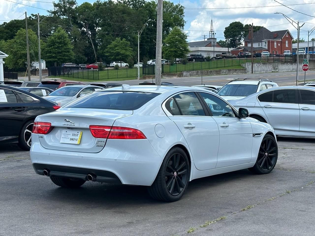 Jaguar XE 35t Prestige 2017